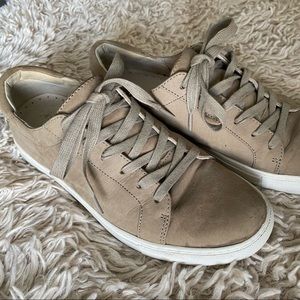 Tan Sneaker